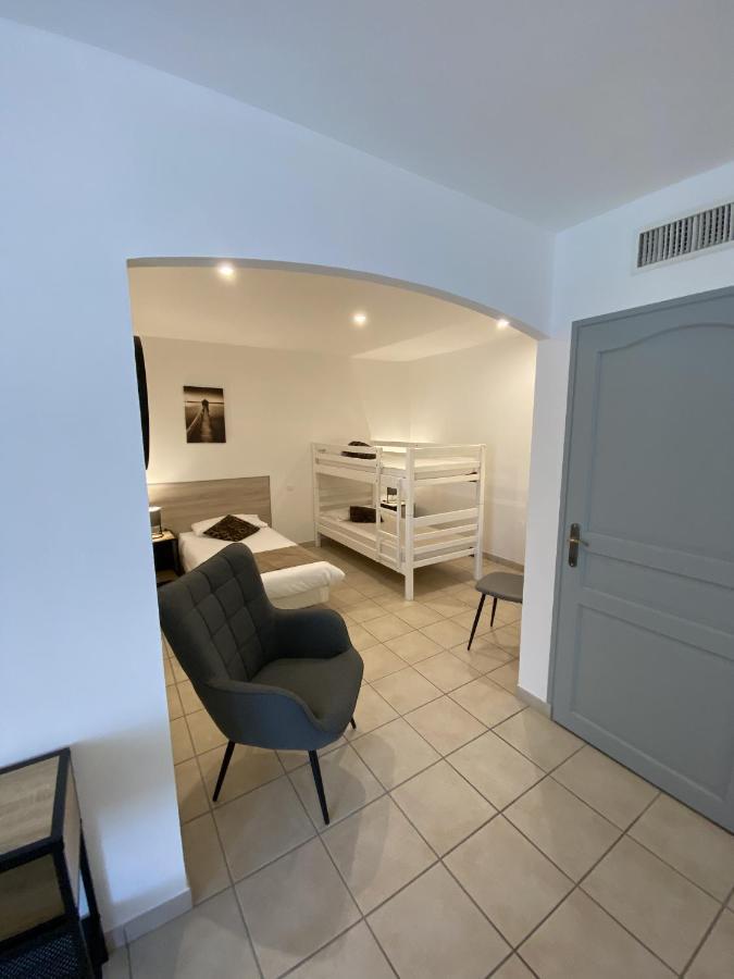 Logis Hotel L'Oliveraie Cognac Kültér fotó