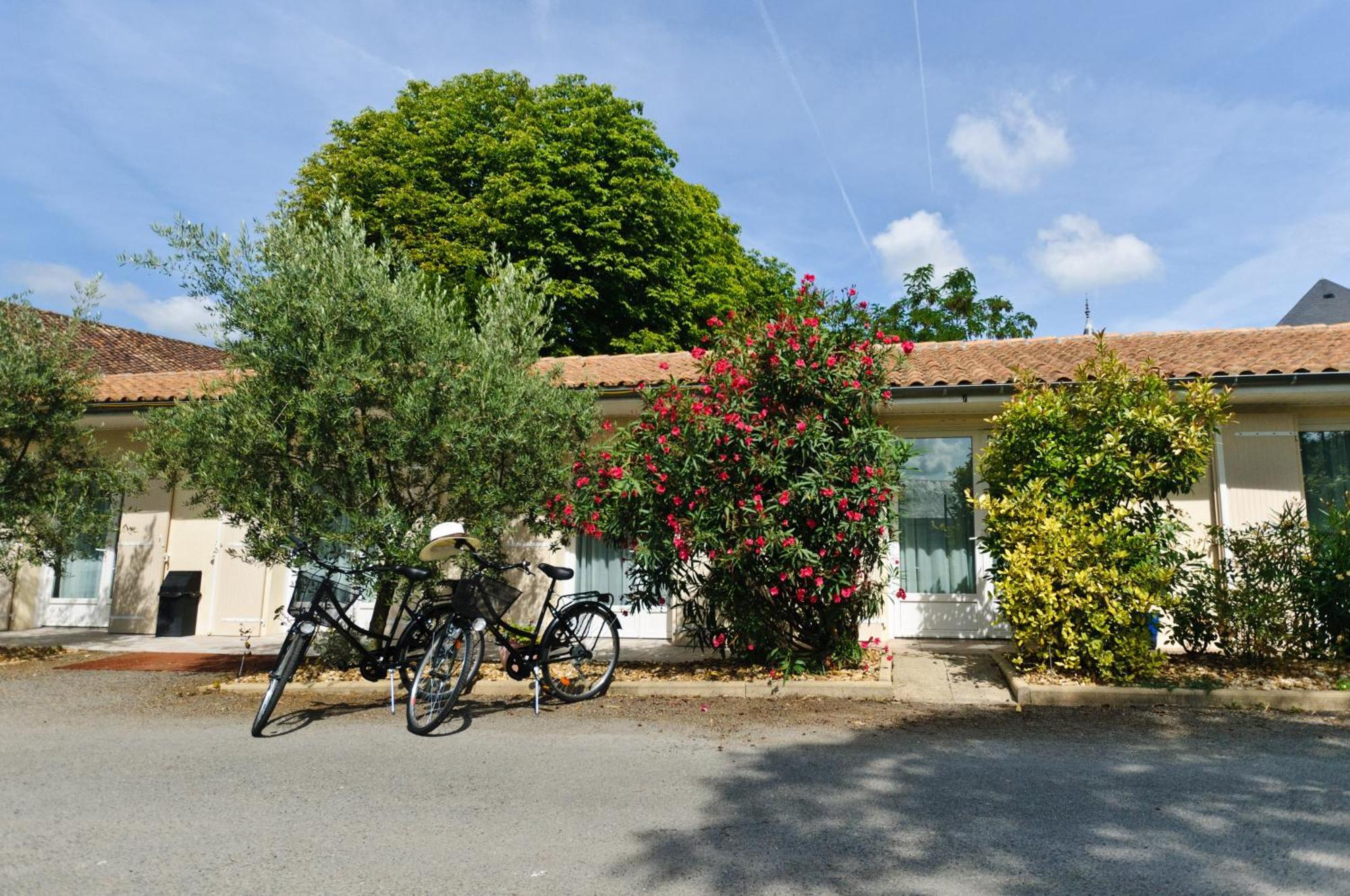 Logis Hotel L'Oliveraie Cognac Kültér fotó