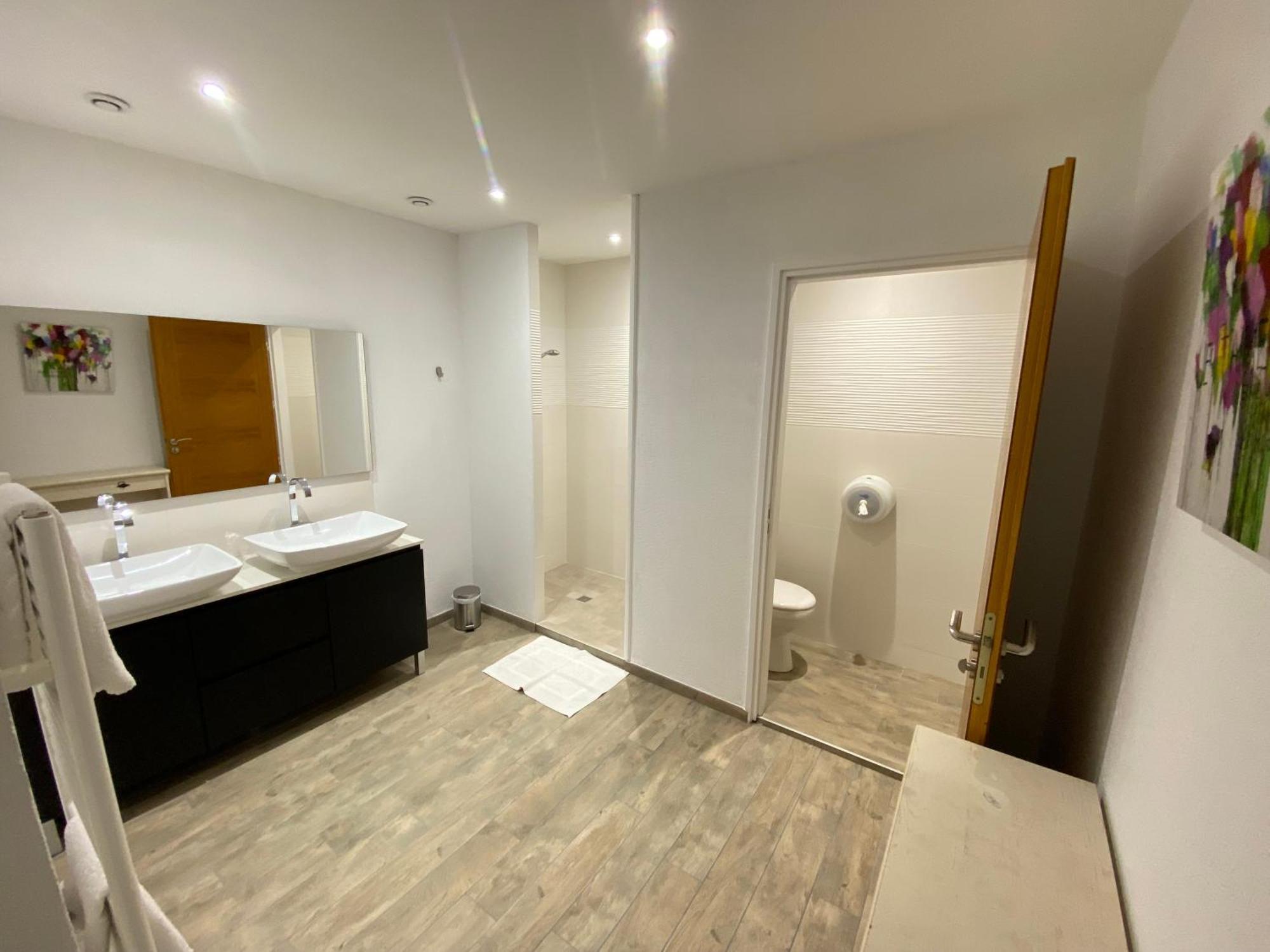 Logis Hotel L'Oliveraie Cognac Kültér fotó