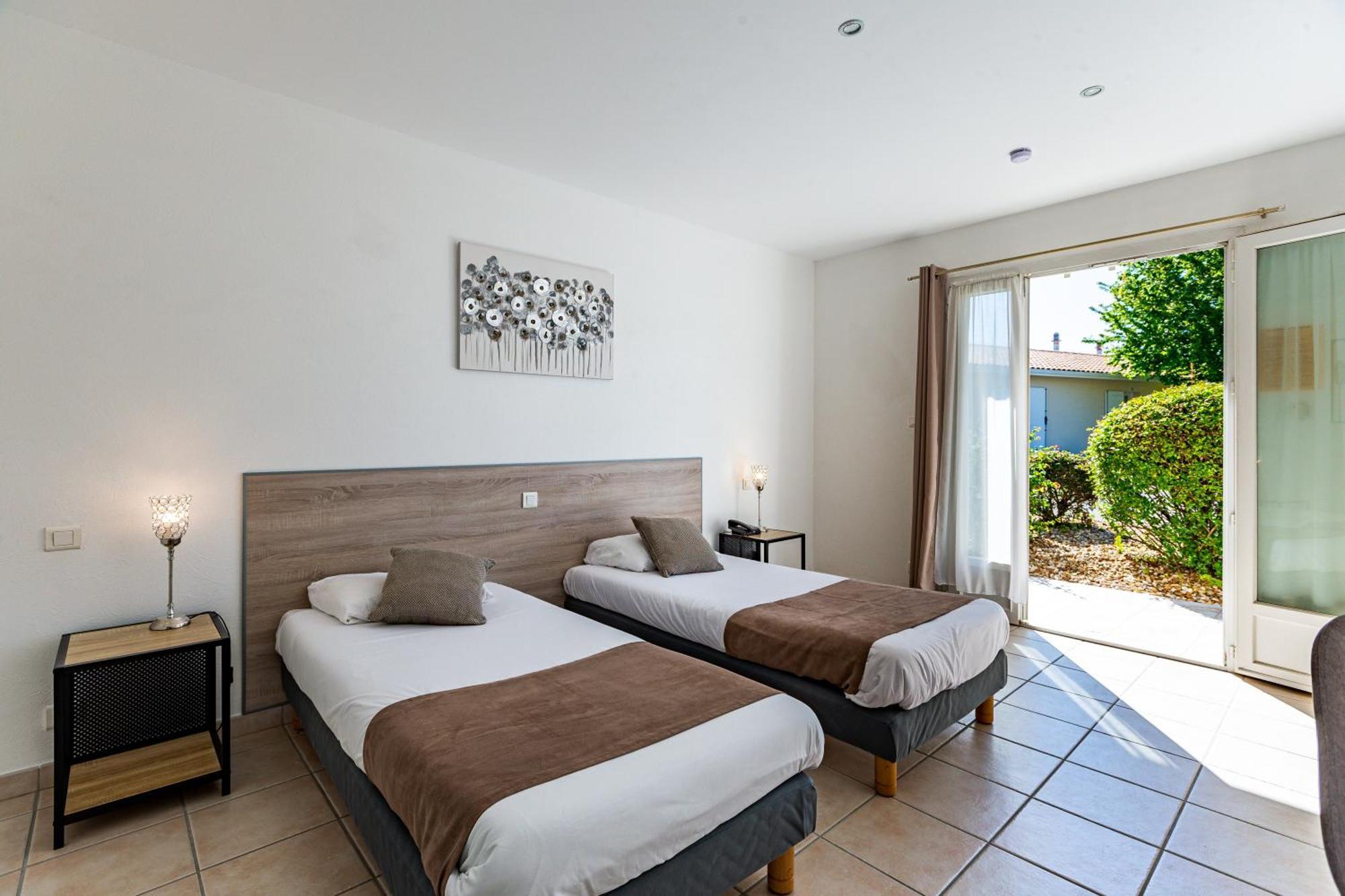 Logis Hotel L'Oliveraie Cognac Kültér fotó