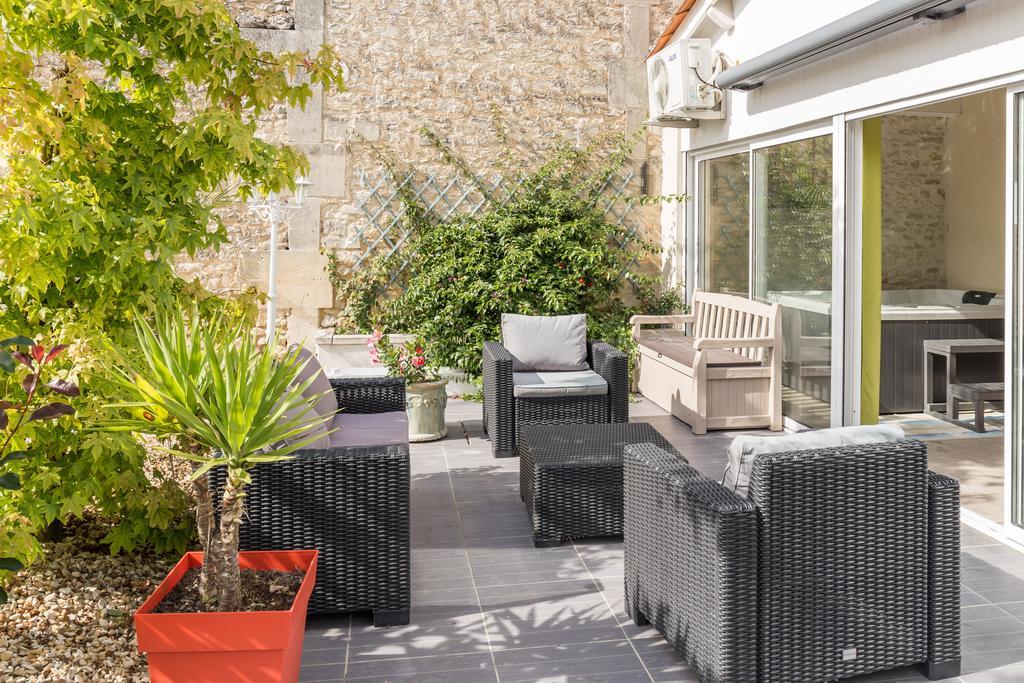 Logis Hotel L'Oliveraie Cognac Kültér fotó