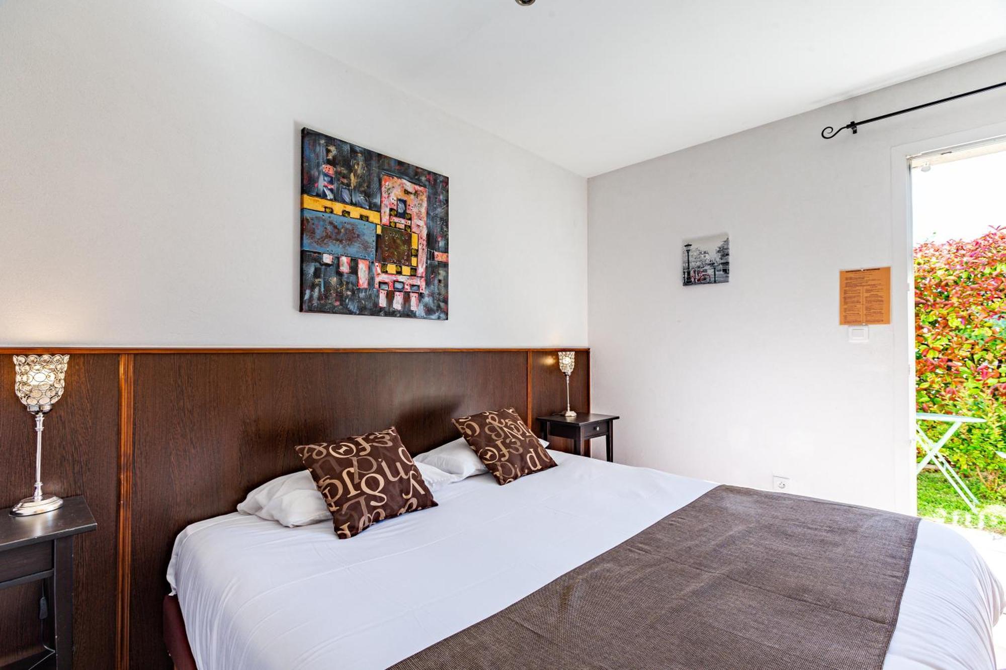 Logis Hotel L'Oliveraie Cognac Kültér fotó