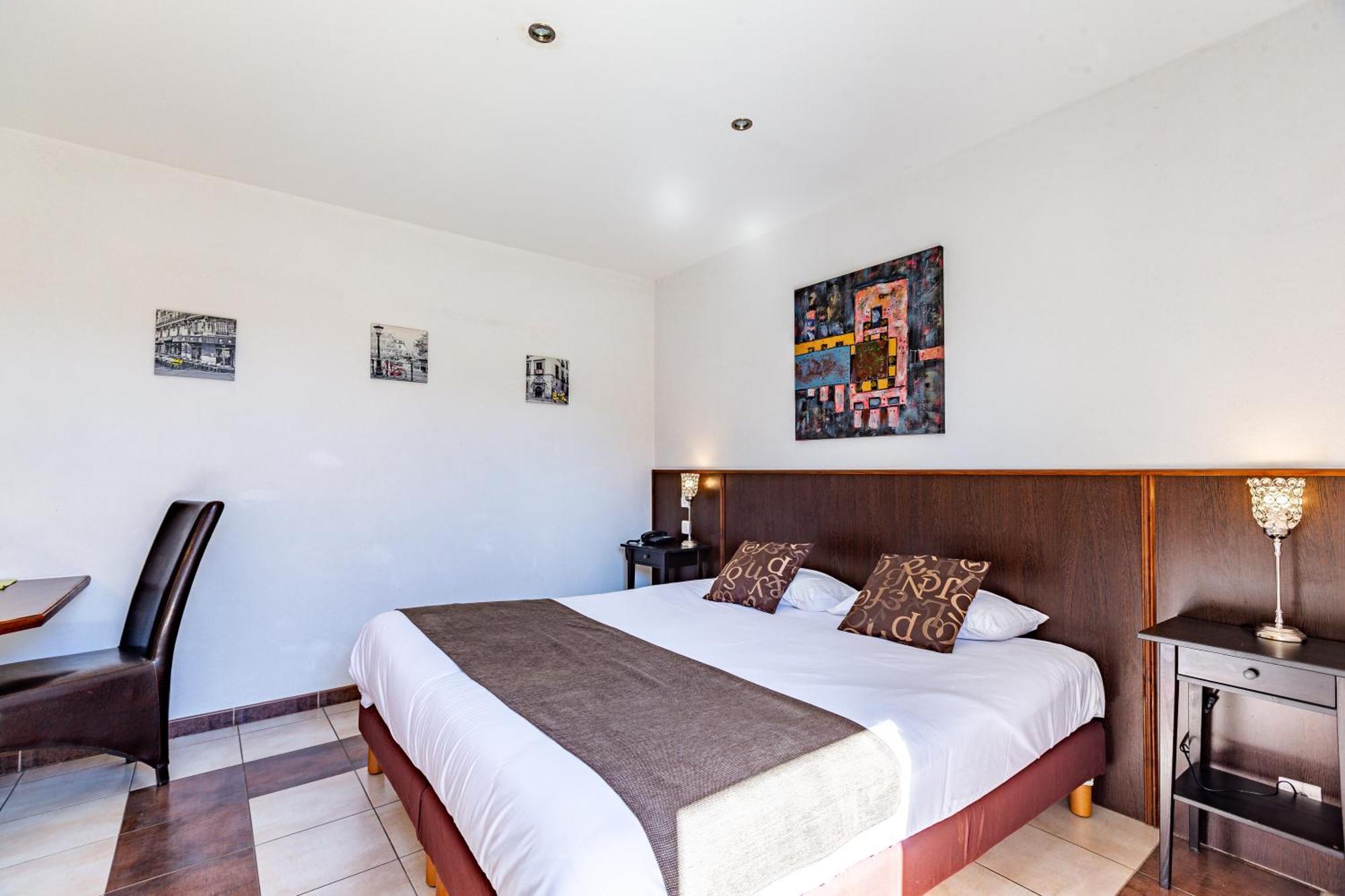 Logis Hotel L'Oliveraie Cognac Kültér fotó