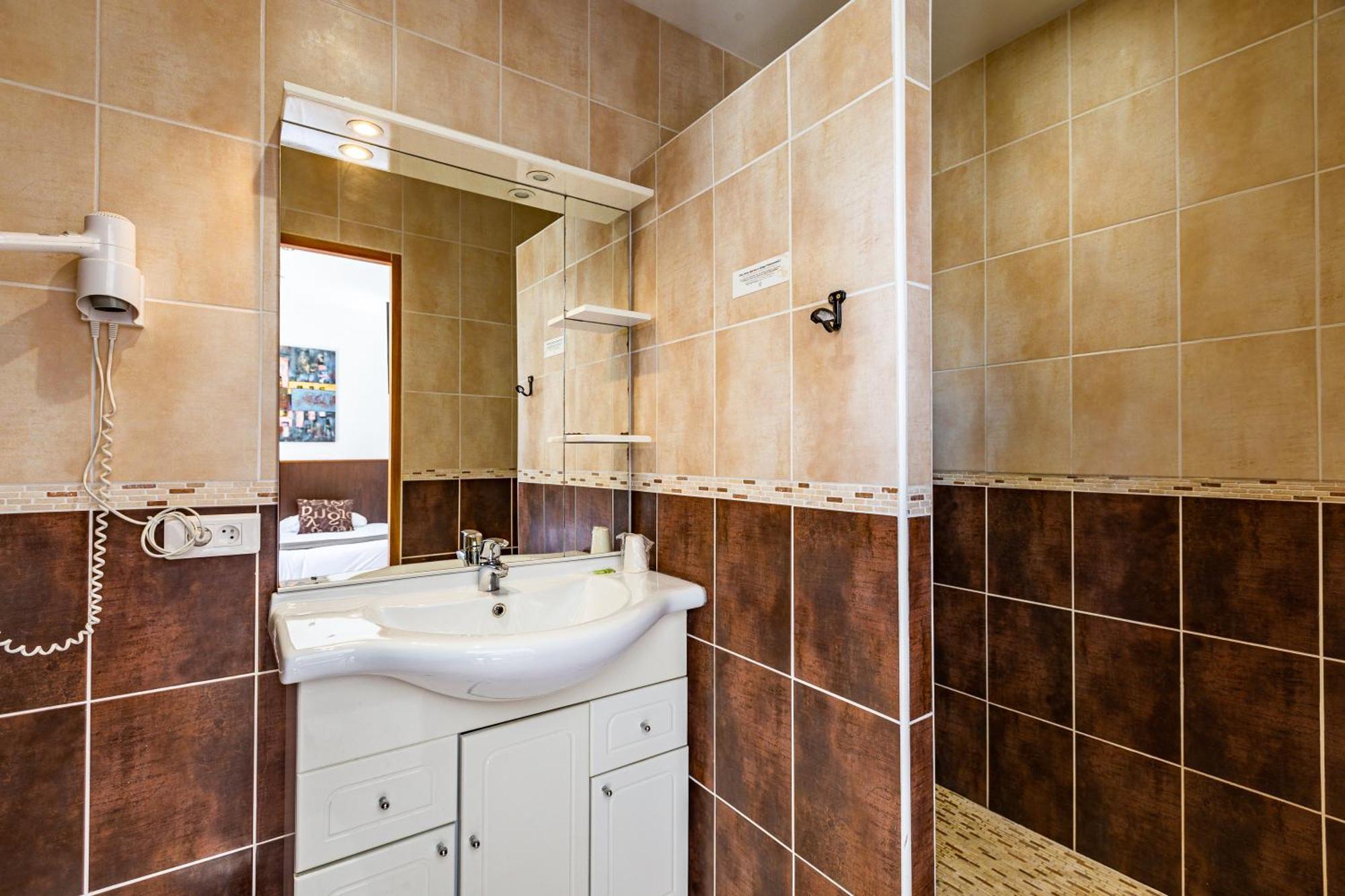 Logis Hotel L'Oliveraie Cognac Kültér fotó