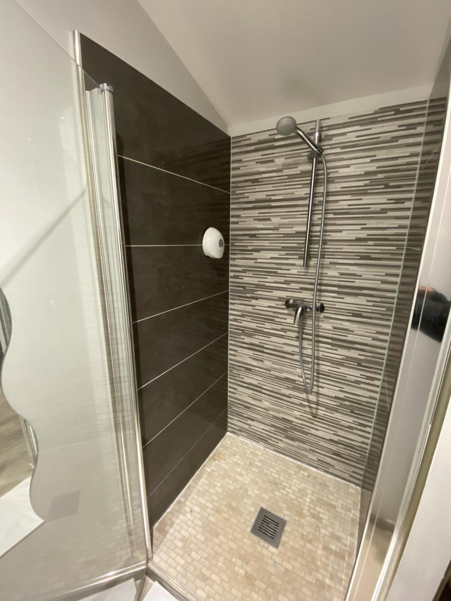 Logis Hotel L'Oliveraie Cognac Kültér fotó