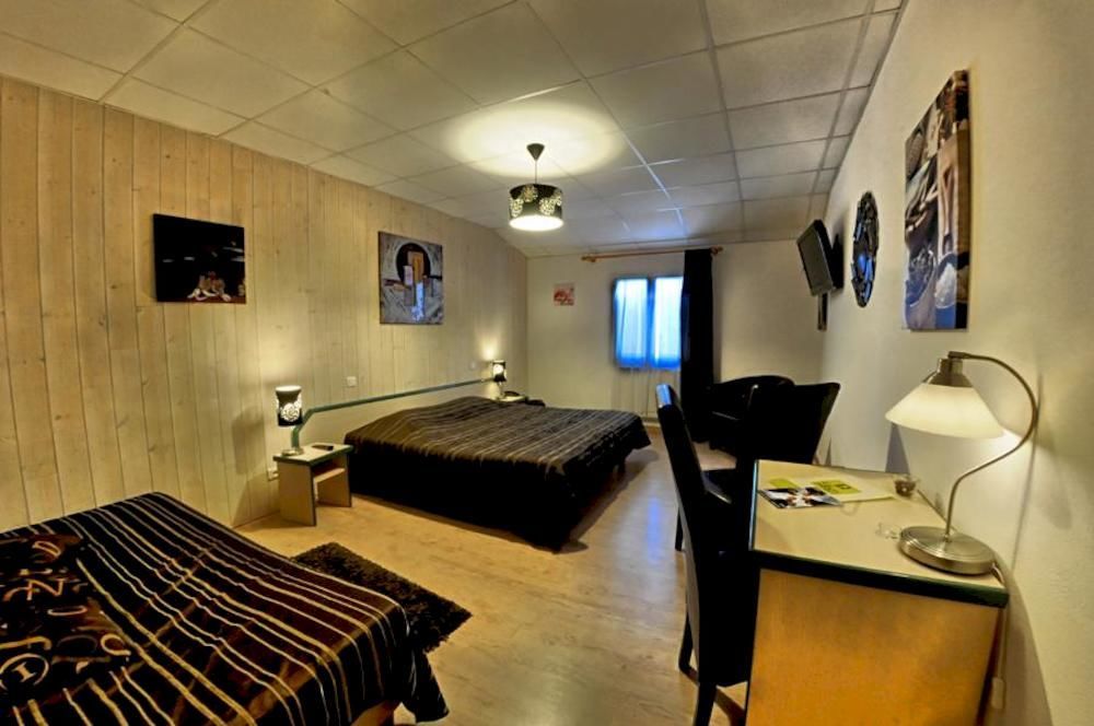 Logis Hotel L'Oliveraie Cognac Kültér fotó