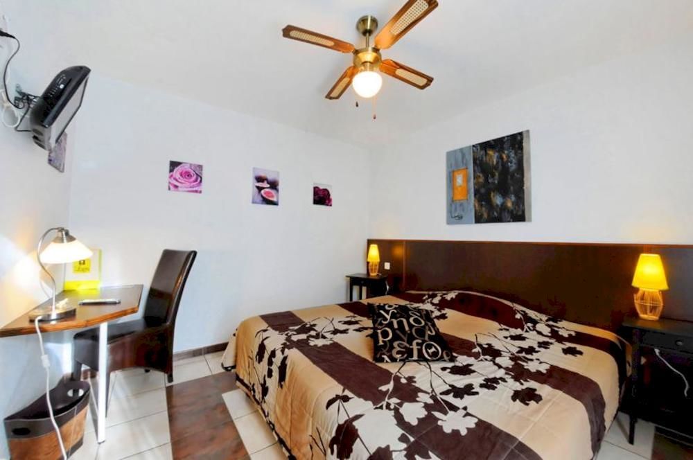 Logis Hotel L'Oliveraie Cognac Kültér fotó