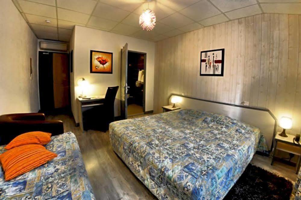 Logis Hotel L'Oliveraie Cognac Kültér fotó